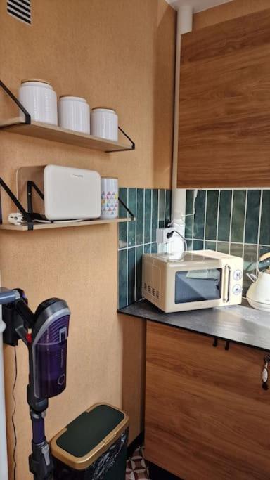 Studio 2 Pers Aux Inspirations 60S Chalon-sur-Saone Ngoại thất bức ảnh